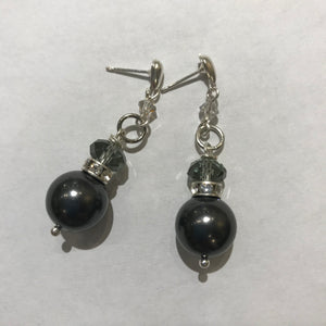 Hand made Bracelet/Earrings  with pearls and Swarovski crystals Gray
